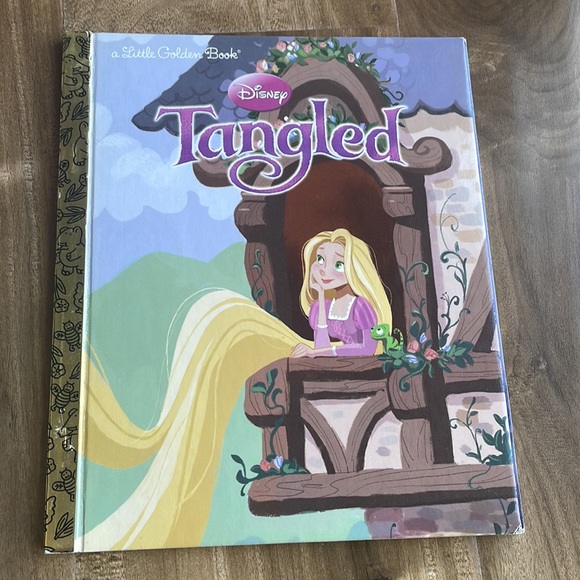 4 books - Picture 3 of 11